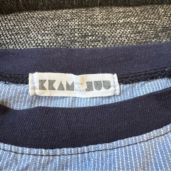 Woman's Linen Two-Tone Blue and Black T-Shirt - Picture 2 of 5